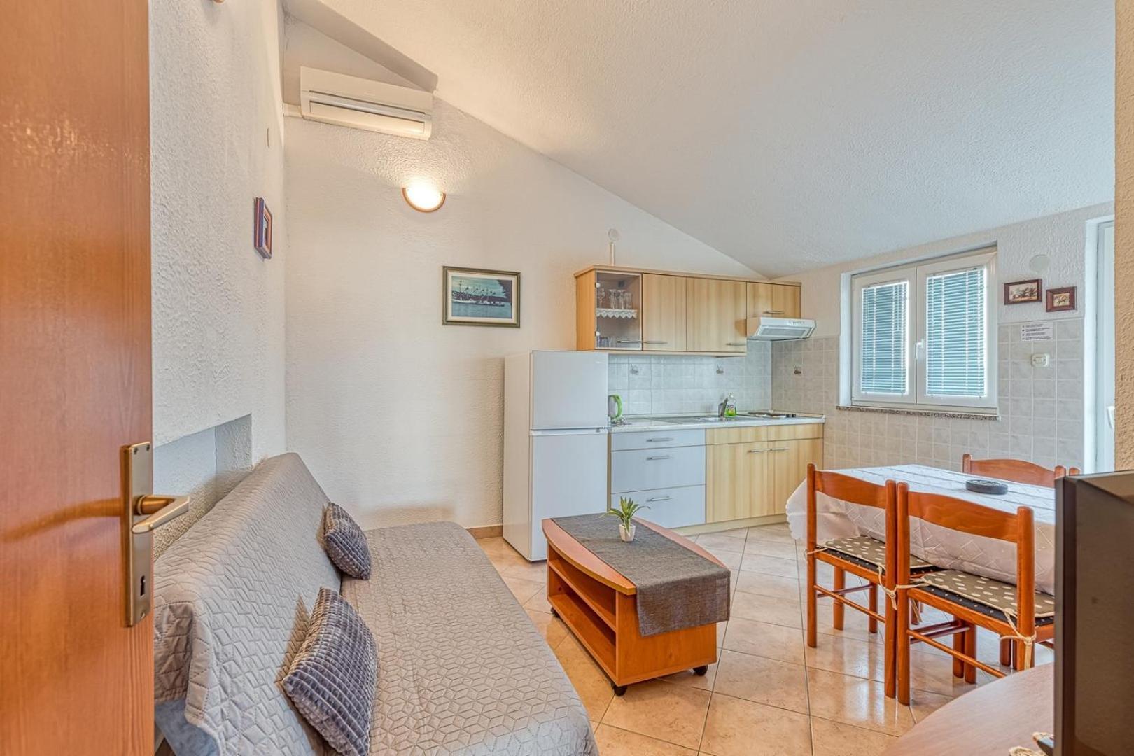 Apartment Vilma Funtana Eksteriør billede